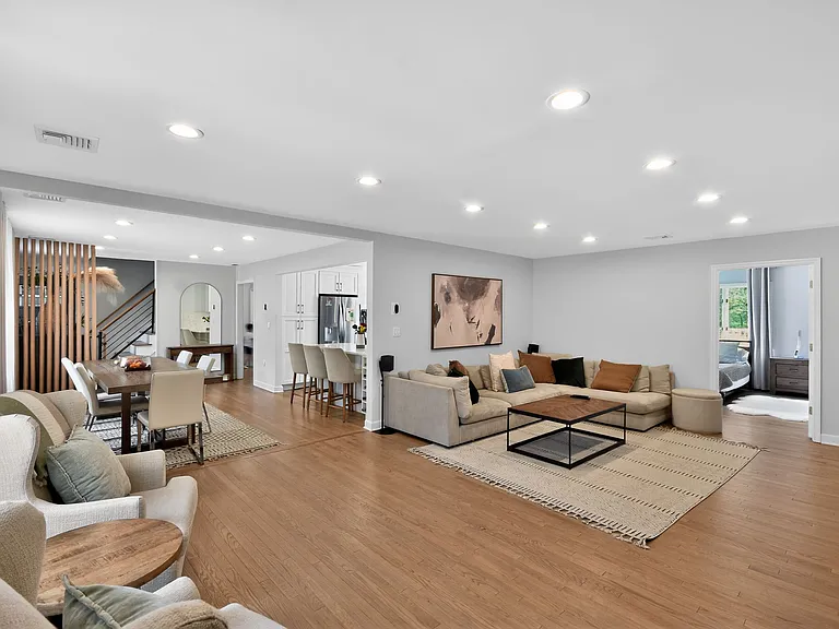 6 Willow Way — Photo 2