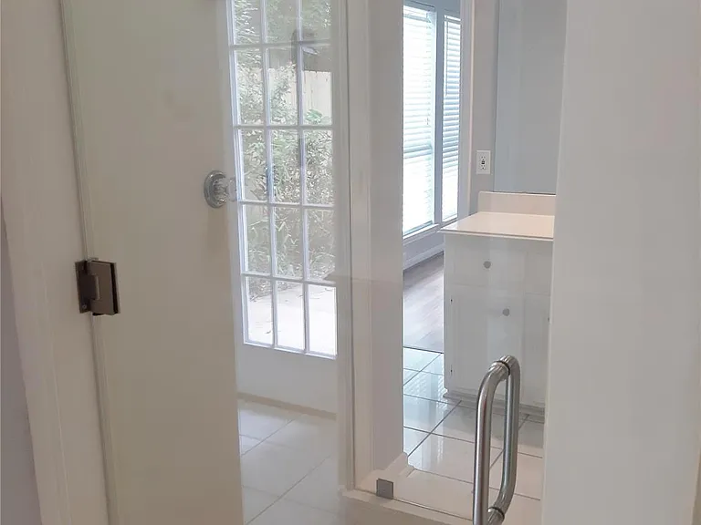 1706 Calveryman Ln — Photo 17