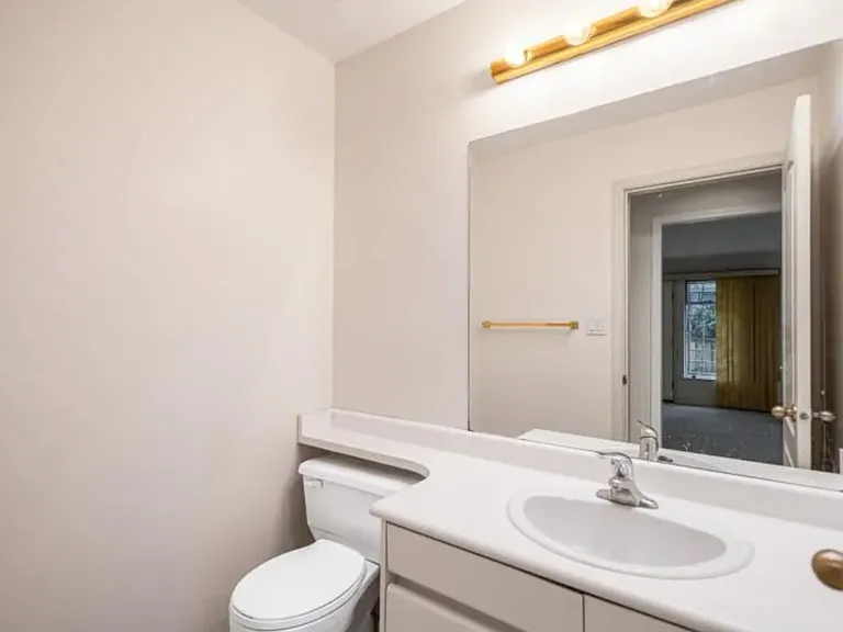 7989 Cambie St — Photo 11