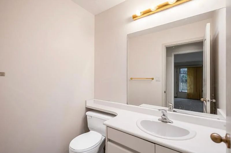 Vancouver House for rent - 4 Bedrooms — photo 9