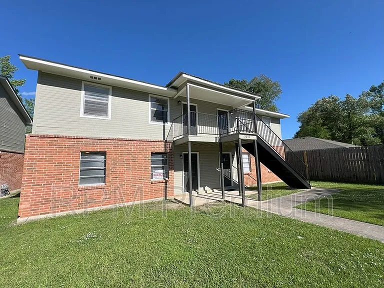 5143 Baker Blvd #C — Photo 1