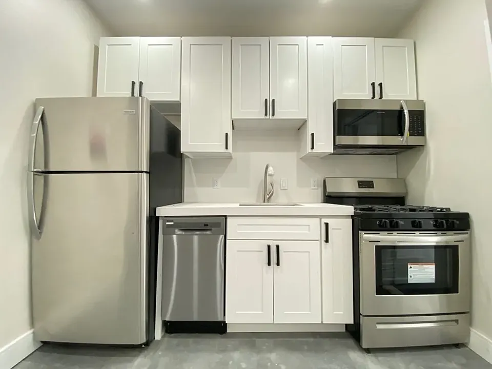 17 Sheafe St #3B