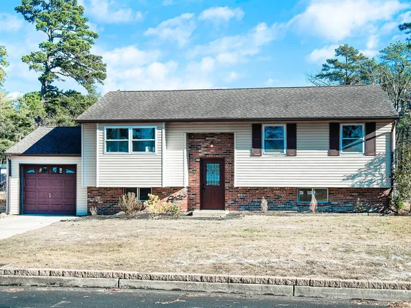 134 Fenimore Dr, Williamstown, NJ 08094