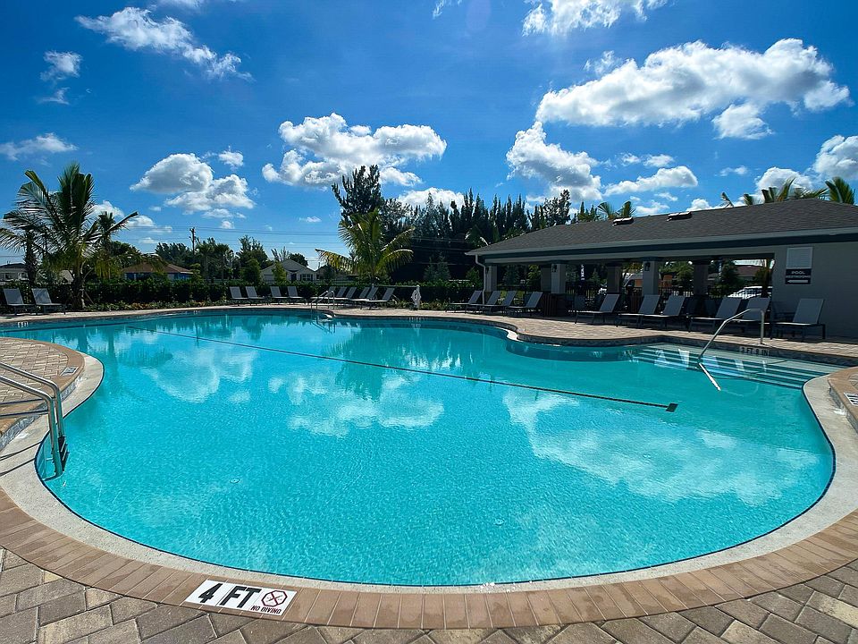 1st image of 413 Coral Reef Pl