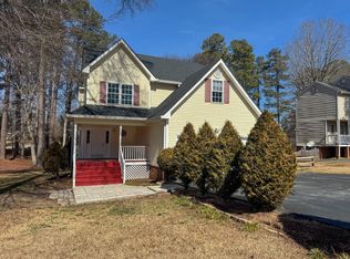 24502 Lake Dr N, Petersburg, VA 23803