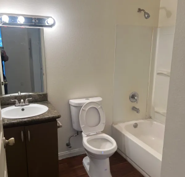 238 E Vernon Ave #203 — Photo 10