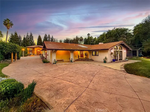23254 Hatteras St, Woodland Hills, CA 91367