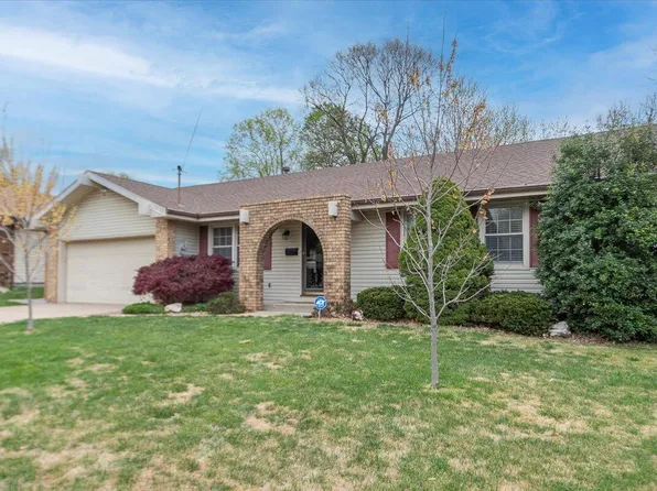 2430 S Virginia Avenue, Springfield, MO 65807
