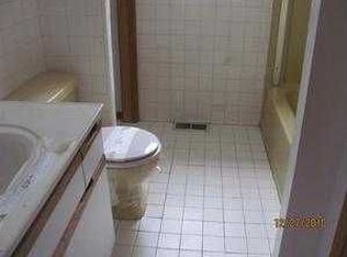 690 S Wilder Rd, Lapeer, MI 48446