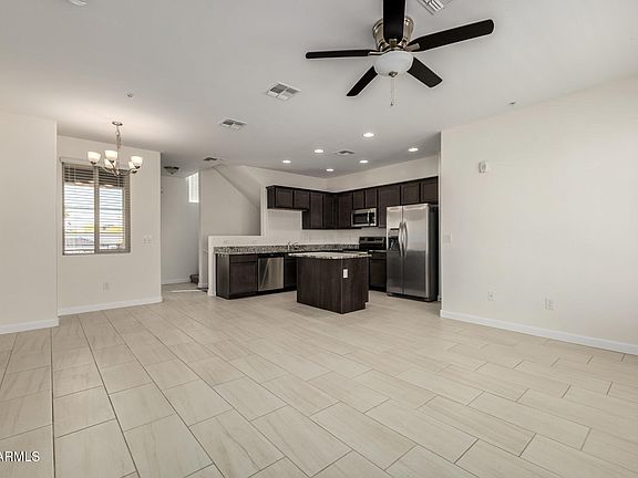 4th image of 240 W JUNIPER Avenue #1037