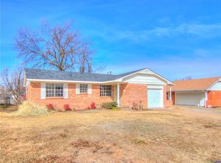 402 Cherokee Ln, El Reno, OK 73036
