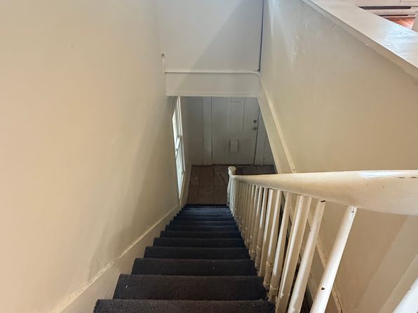 124 E Housatonic St #1