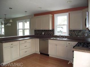2428 Main St, Manistee, MI 49660