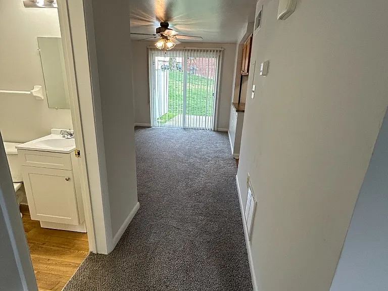 Longview — Photo 167