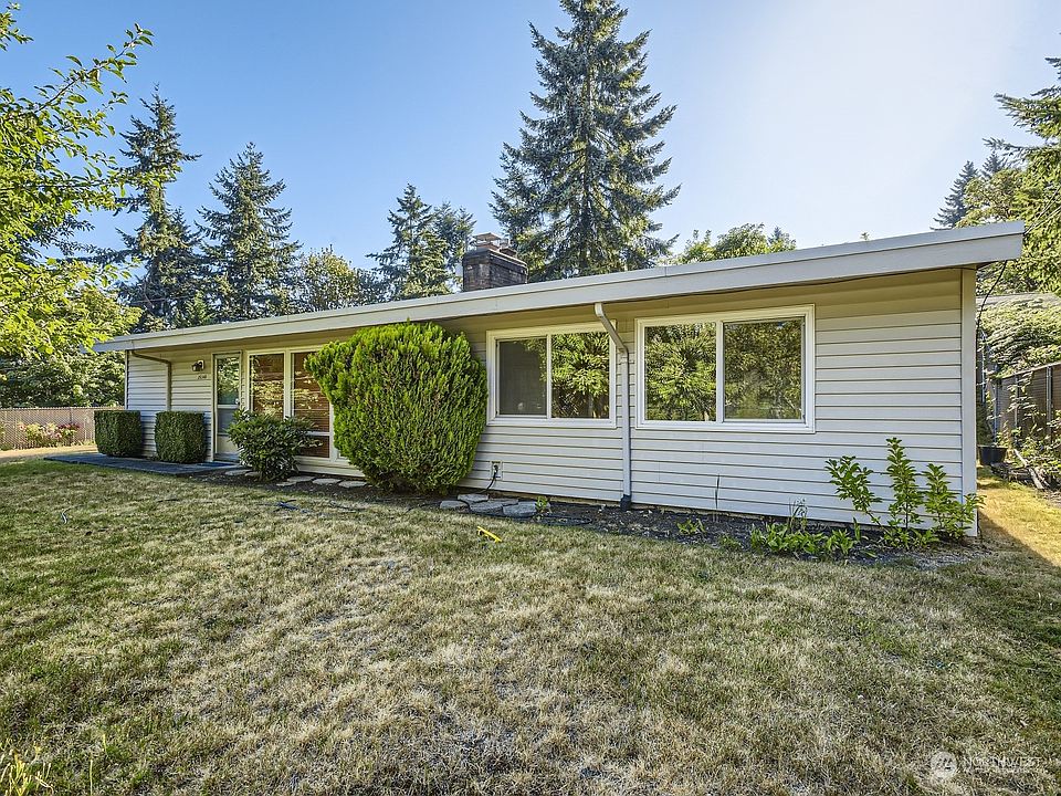 1st image of 20340 Wallingford Avenue N