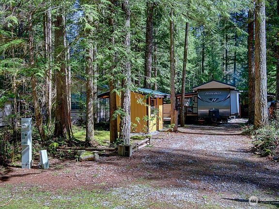 5th image of 64 Wilderness Way