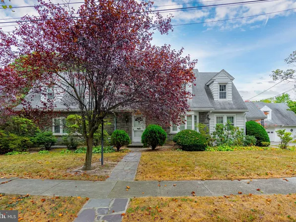 31 Evelyn Ave, Vineland, NJ 08360