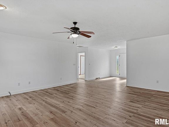 5th image of 6505 Christine Ct