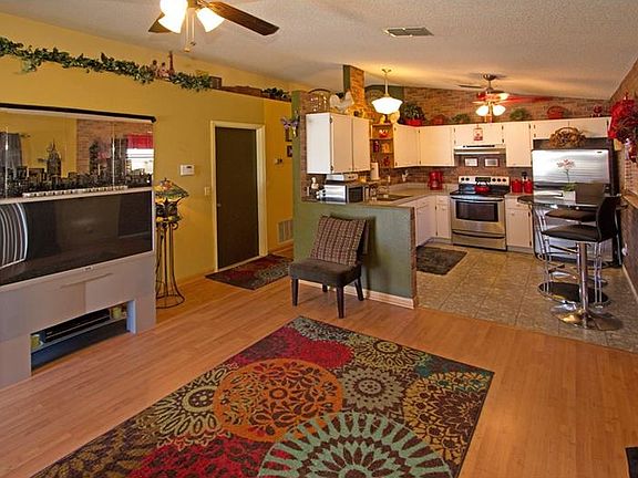 5th image of 7814 Brockwood Cir