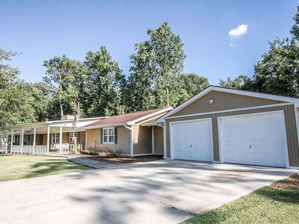 1st image of 8071 Lee Dr