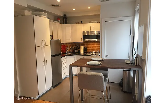 Rented by Douglas Elliman | media 4