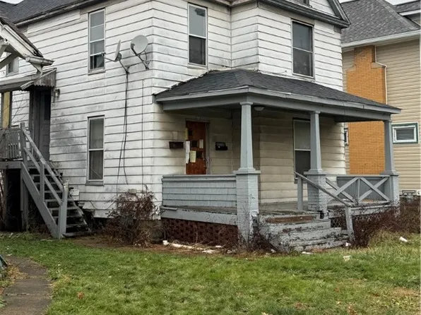 204 Cedar Ave, Sharon, PA 16146