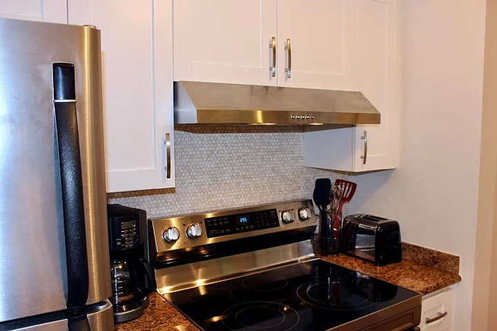 3302 Tuscany Way — Photo 2