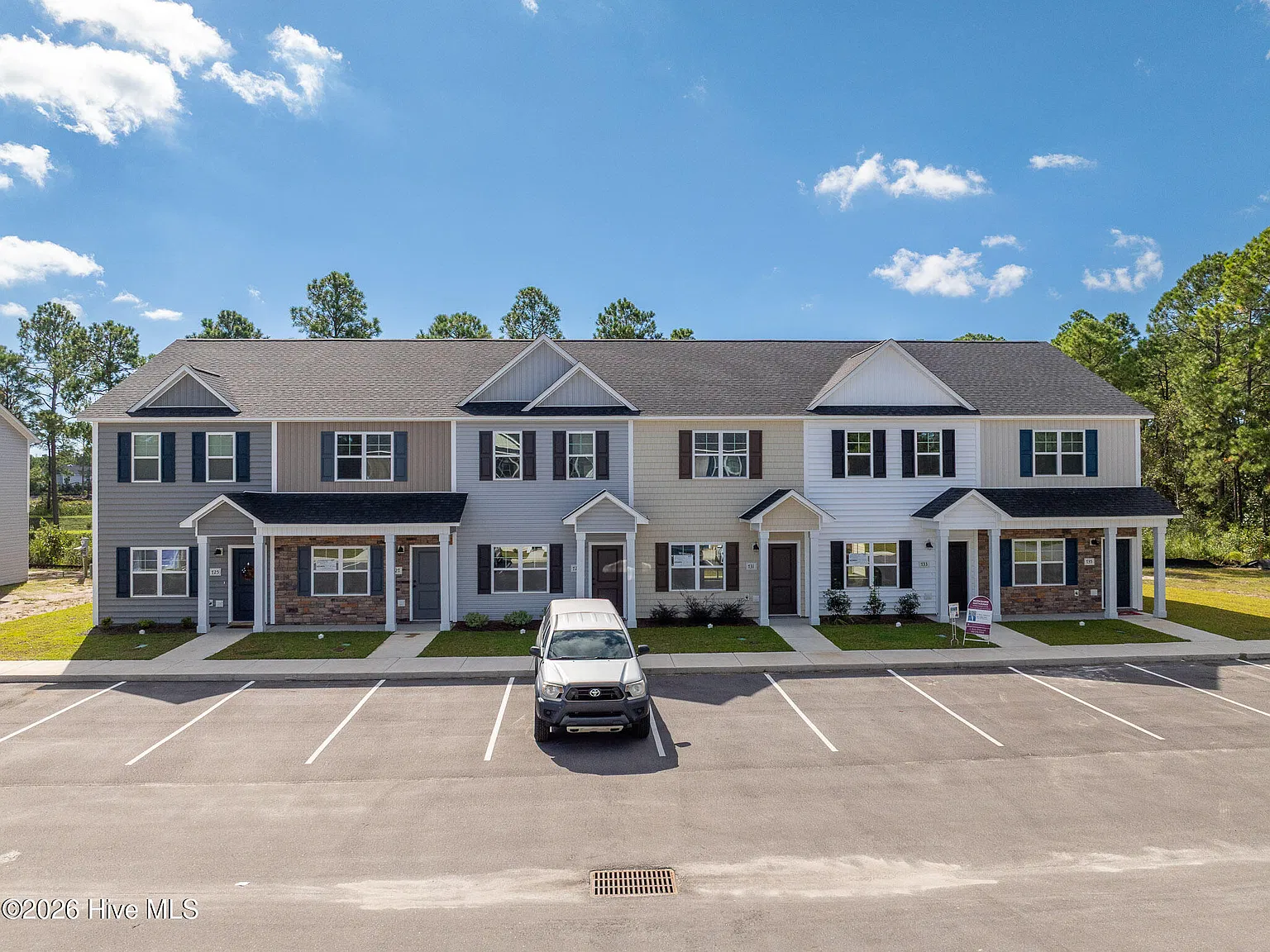 2 bed, 2.5 bath, $1,650 — Photo 3