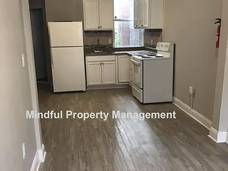 1308 Penn St #2 — Photo 10