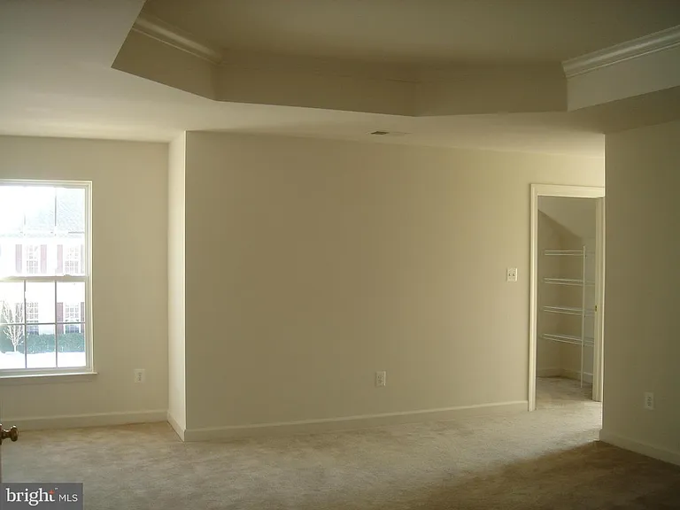 11225 Suffolk Dr — Photo 18
