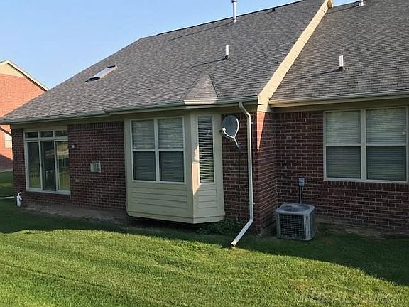 4th image of 19330 Acorn Ln