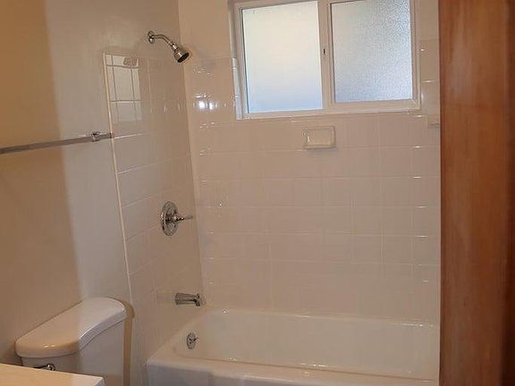 4th image of 2618 E Turney Ave APT 6