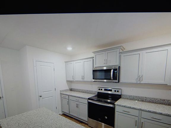 3rd image of 457 Delahays Rd