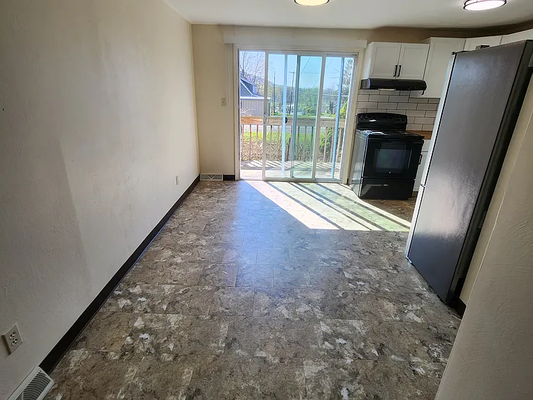 56 Frances St #4 — Photo 16