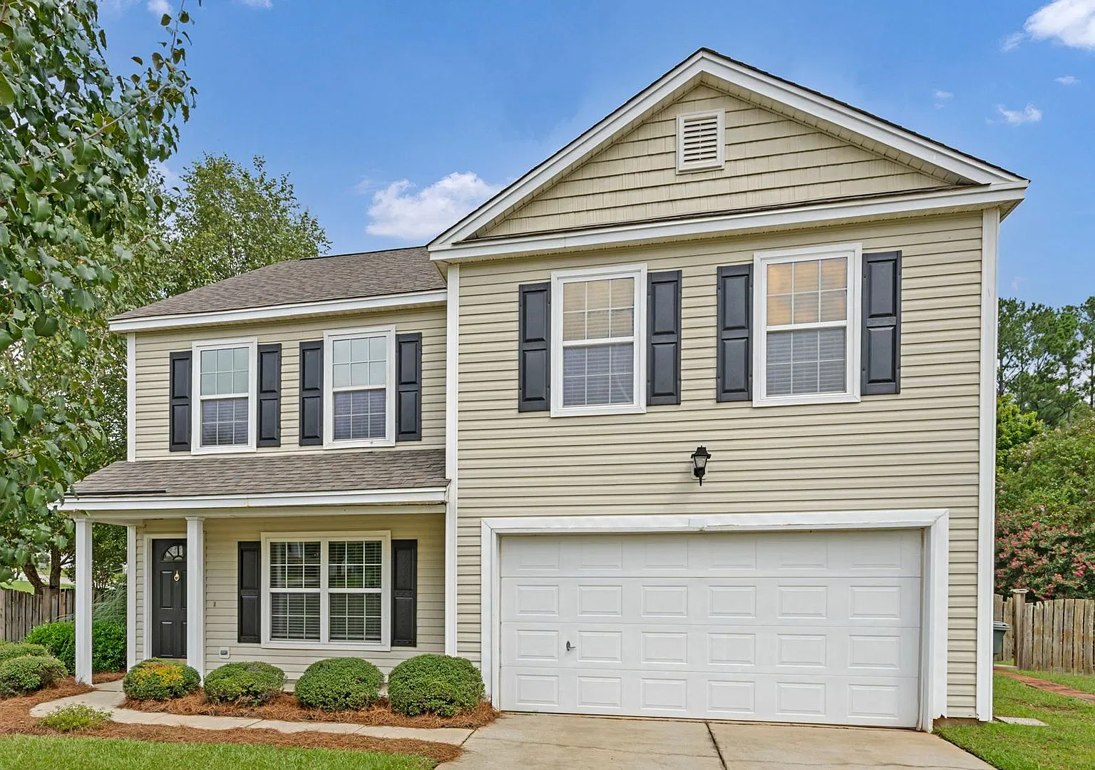 The Perfct Home In Irmo's Chestnut Hill Plantation — Photo 1