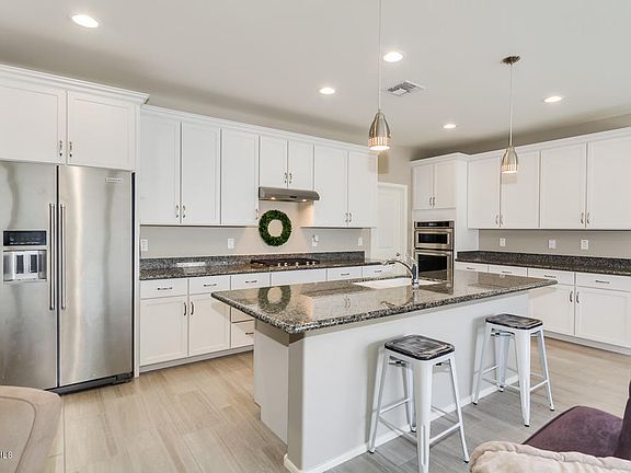 2nd image of 22746 E Via Las Brisas