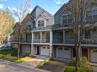 1952 NE 48th Way, Hillsboro, OR