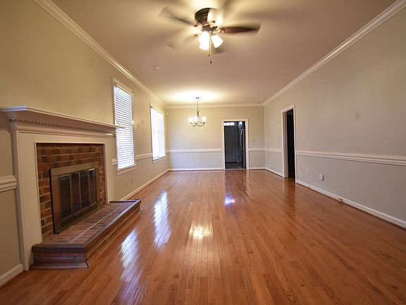 4th image of 1783 Roanoke Rd