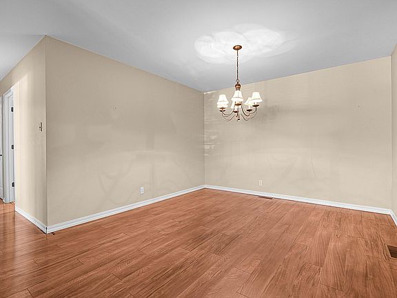 4th image of 10364 Forest Brook Ln APT E