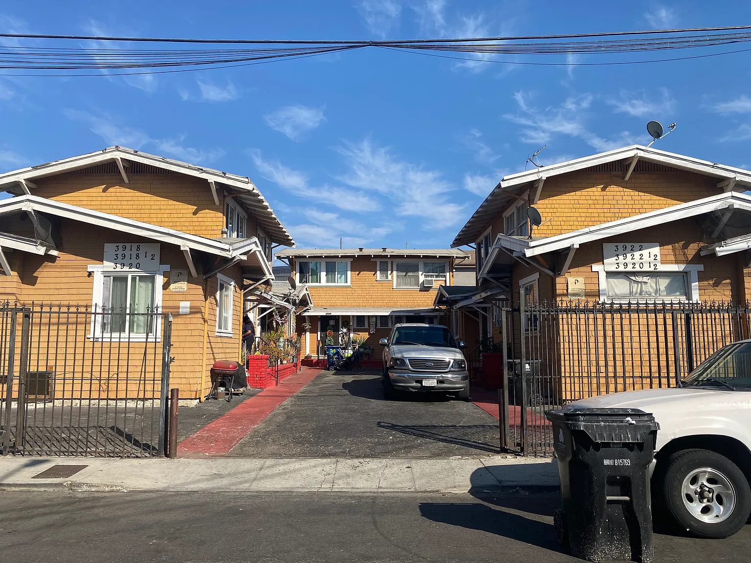 2 bed, 800 sqft, $2,695 — Photo 2