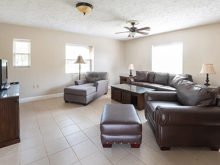 1332 W Andrew Johnson Hwy — Photo 7
