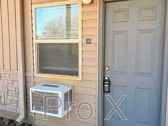 4th image of 930 N Goetz Blvd #4