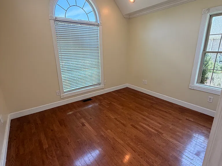 1116 Crooked Creek Dr — Photo 15