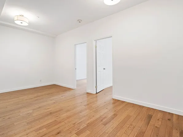 106 Fulton St, New York, NY