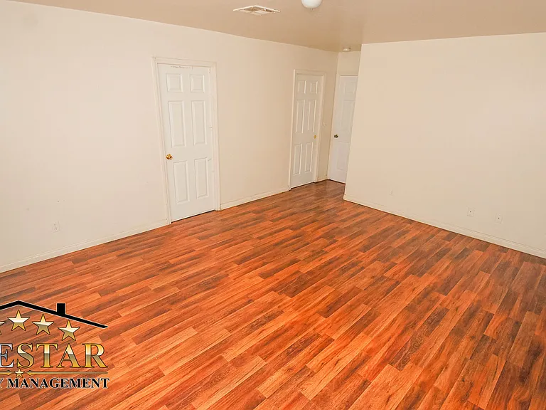 3610 Madison Ave — Photo 19
