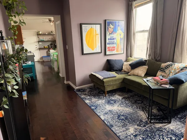 938 W 34th St APT 2R, Chicago, IL 60608