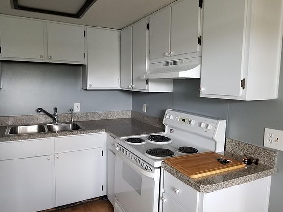 clean and tidy kitchen