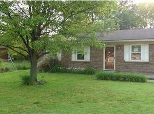 9317 Moonridge Pl, Louisville, KY 40229