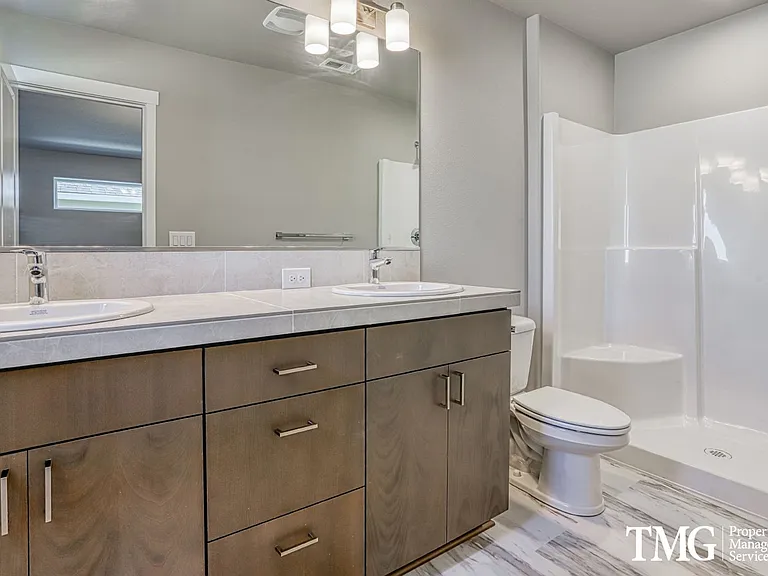 4802 NE 37th Ct — Photo 17
