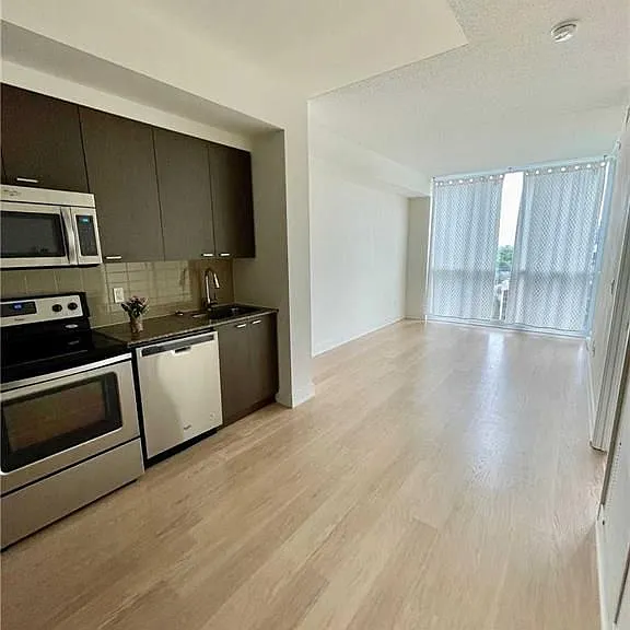 88 Sheppard Ave E #1510 — Photo 3